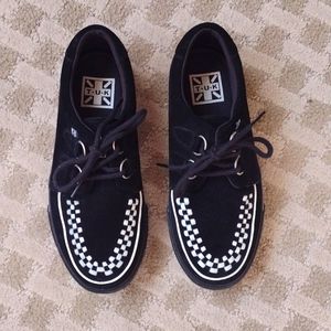 T.U.K black and white A9182 sneakers